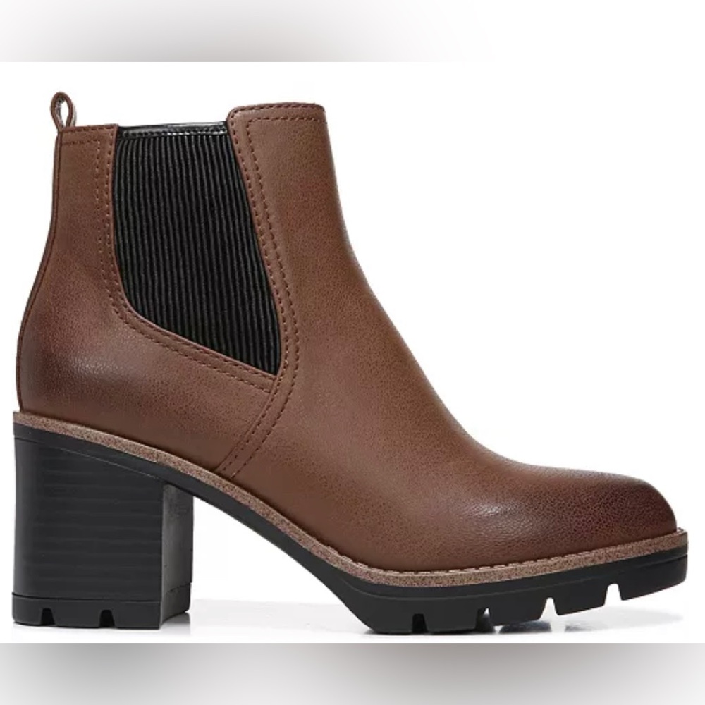 Naturalizer Brown Ankle Boots